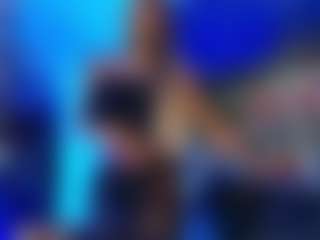 KAROLL-TS's Live Sex Cam Show