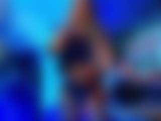 KAROLL-TS's Live Sex Cam Show