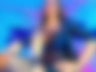 Live cam show with KAROLL-TS - Average on AdultVida.com