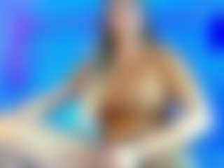 Live cam show with KAROLL-TS - Average on slutload