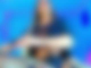 KAROLL-TS's Live Sex Cam Show