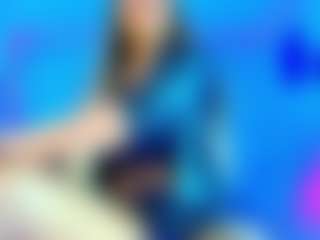Live cam show with KAROLL-TS - Smoking on alttransgirls