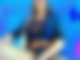 Live cam show with KAROLL-TS - Drinking on sexylivex.com