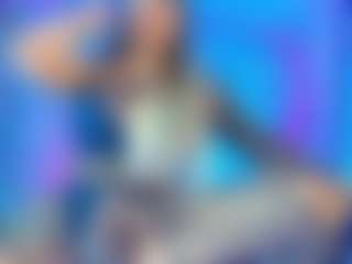 Live cam show with KAROLL-TS - Average on Dare Cams