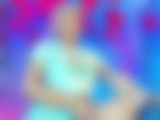 KAROLL-TS's Live Sex Cam Show
