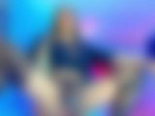 KAROLL-TS's Live Sex Cam Show