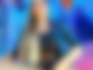 Live cam show with KAROLL-TS - Mature on xfollow cams