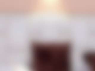 Live cam show with KathyMirrow - Twerk on friskycurves.com