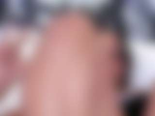 Live cam show with KathyMirrow - Moaning on CamClone