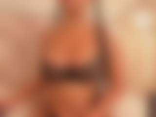 Lunna-Ebony's Live Sex Cam Show