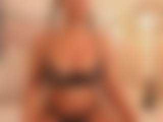 Lunna-Ebony's Live Sex Cam Show