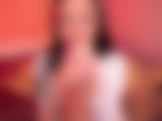 Live cam show with aGaGatha - Lovense Petite on AdultVida.com