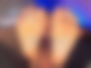Live cam show with aGaGatha - Wet on LiveSexCams6