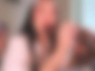 Live cam show with aGaGatha - Skinny on Camsoda