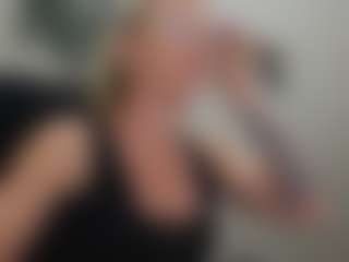 Live cam show with bmorganne420 - Period on Pornisteam.com