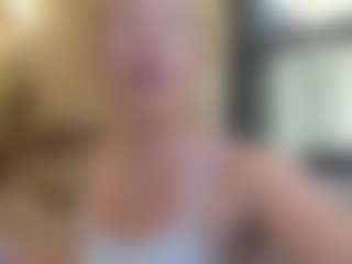 Live cam show with bmorganne420 - Blonde Hair on Adult Interactions