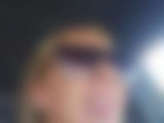 Live cam show with bmorganne420 - Period on AdultVida.com