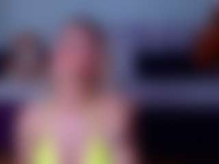 Live cam show with CassieSpell - Living Room on iamadamtest123.com