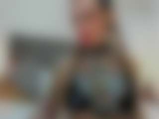 Live cam show with DomDoll - Eating Pussy on Pornisteam.com