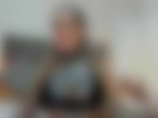 Live cam show with DomDoll - Facial on xDating