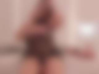 Live cam show with Serena-Foxx - Vr on Camversity