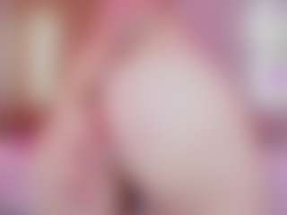 Live cam show with Serena-Foxx - Blonde Hair on Camsoda