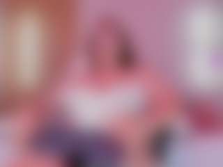 Live cam show with Serena-Foxx - Blonde Hair Curvy on Camiplay Live