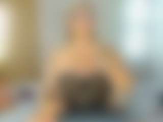Live cam show with Serena-Foxx - Sexwebcam on Dolls Live