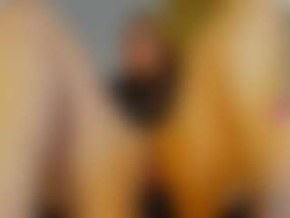 Live cam show with Serena-Foxx - Vr on Milfs Live