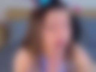 Live cam show with beatrishaa - Brown Hair on Camversity