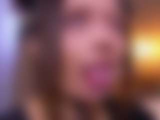 Live cam show with beatrishaa - Teasing on AdultVida.com