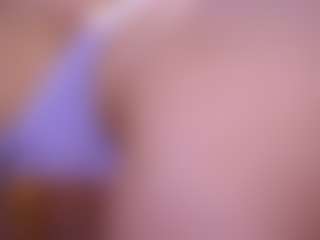 Live cam show with beatrishaa - Tongue on Camsoda