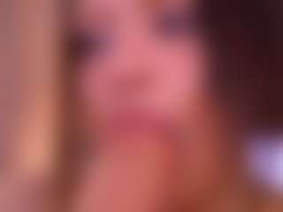 Live cam show with beatrishaa - Spank Brown Hair on Camsoda