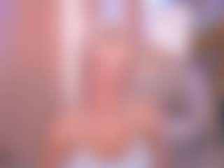 Live cam show with AlinaBailey - Green Eyes on Camming Site