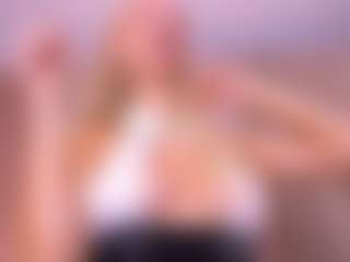 Live cam show with AlinaBailey - Facial Piercings on Camversity