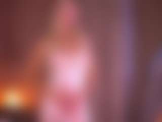 Live cam show with AlinaBailey - Facial Piercings on TottyGirls