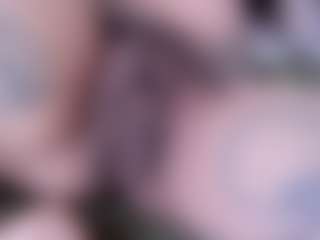 Live cam show with Marllena - Double Penetration on CamClone