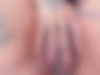 Live cam show with Marllena - Double Penetration on CamClone