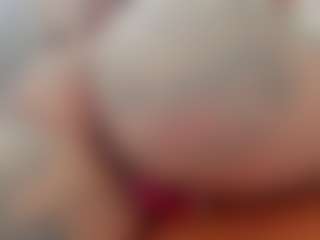 Live cam show with Marllena - Double Penetration on Camsoda