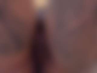 Live cam show with Marllena - Double Penetration on CamClone