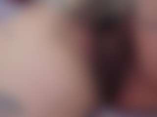 Live cam show with Marllena - Fingering on Cam Slut