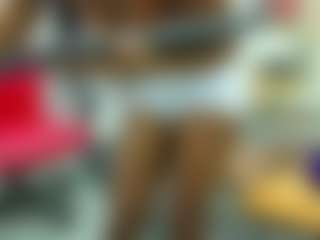 Live cam show with Daffne - Ass Clapping on sexylive.show