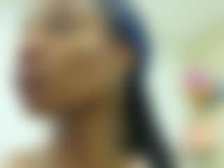 Live cam show with Daffne - Thin on liverealitysex.com
