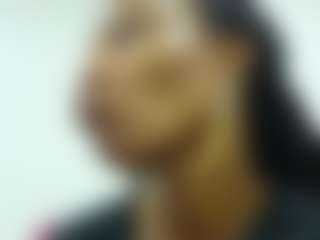 Live cam show with Daffne - Petite on livesuperchat.net
