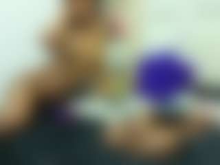 Live cam show with Daffne - Ass Clapping on Soda Cam