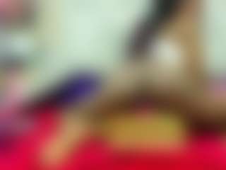 Live cam show with Daffne - Muscle on xxxlivecams.org