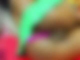 Live cam show with Daffne - Ass Bouncing on Camsoda