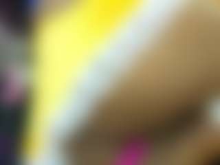 Live cam show with Daffne - Petite on Camsoda