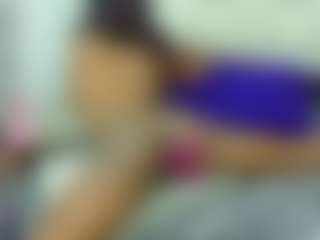Live cam show with Daffne - Full Nudity on luckytryst.com