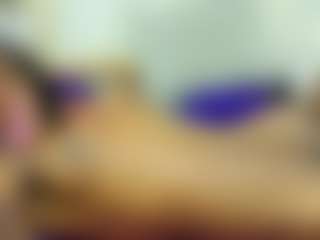 Live cam show with Daffne - Petite on Camsoda Late Night